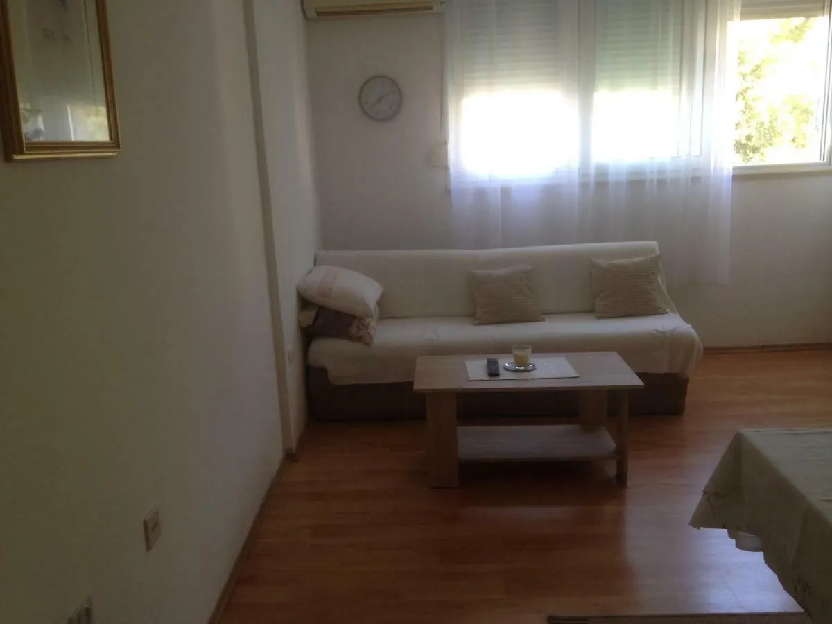 Ulica Antuna Mihanovica 51A Split 0*,